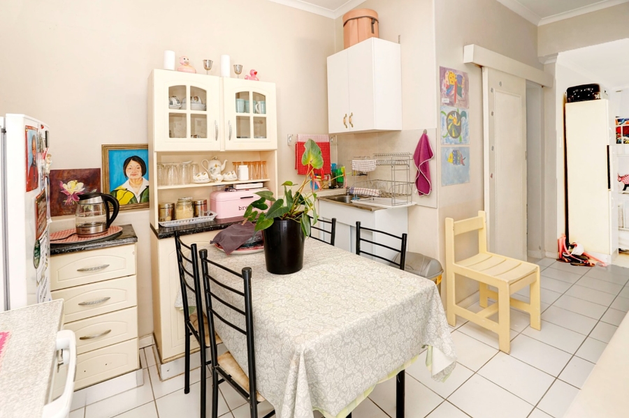 5 Bedroom Property for Sale in Loevenstein Western Cape